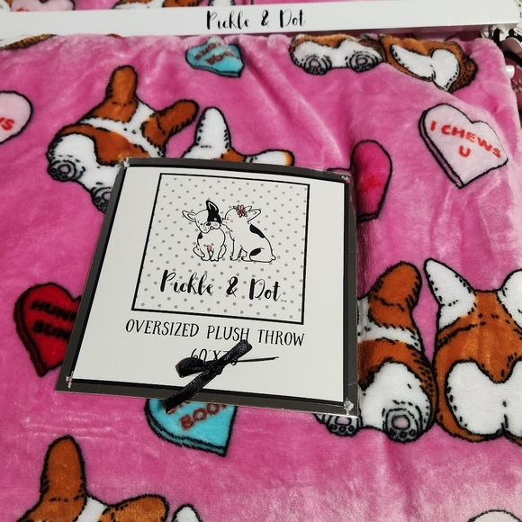 Pickle & Dot Pink Corgi Valentines's Day Blanket Throw NWT - Picture 12 of 12